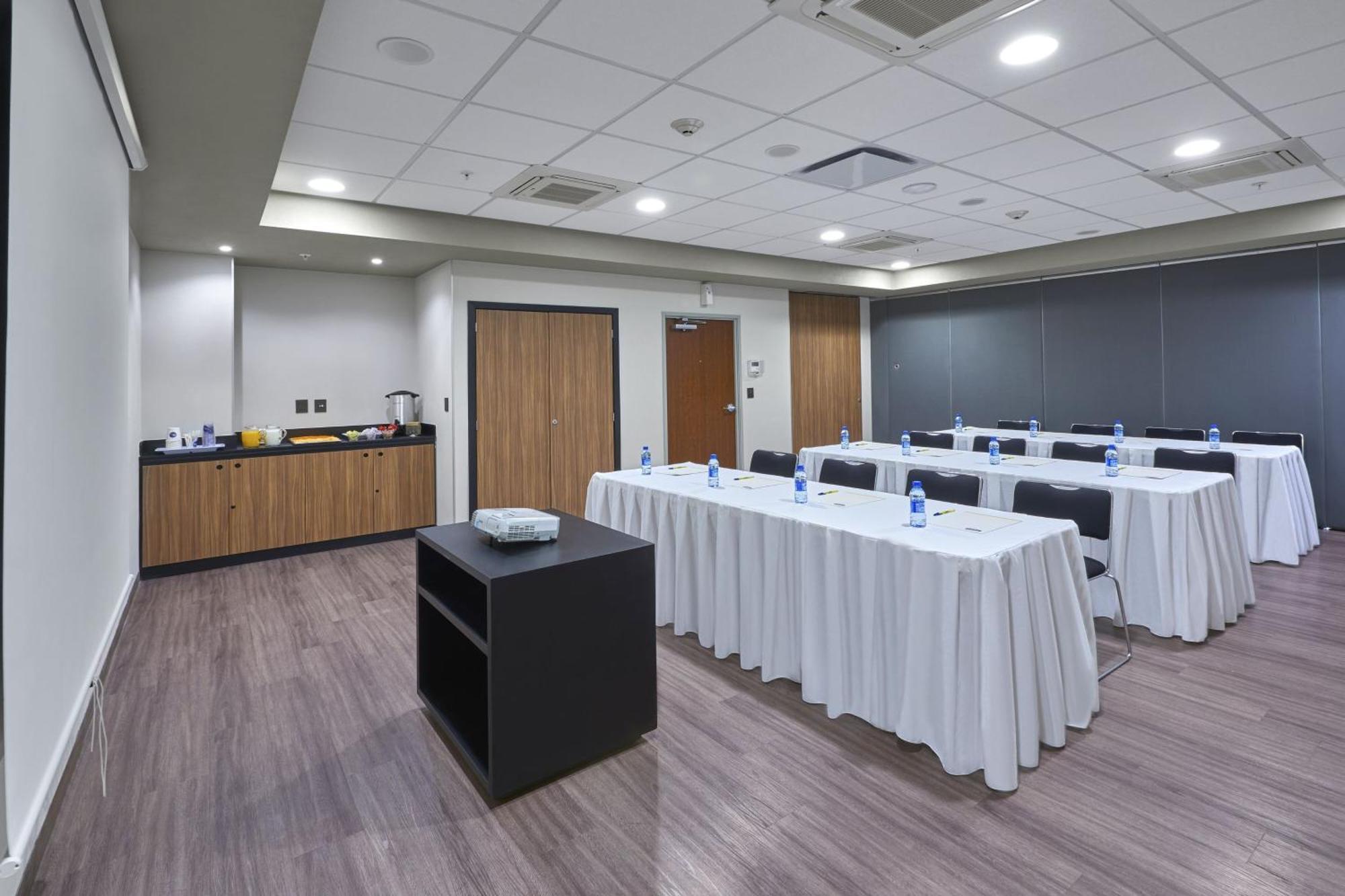 City Express By Marriott Reynosa Aeropuerto Екстериор снимка